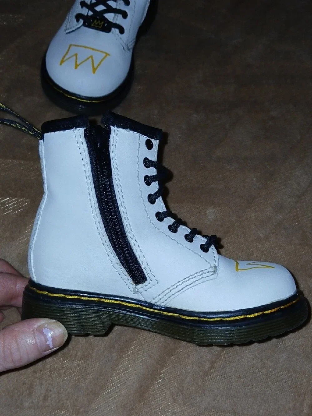 Dr. Martens rare 60